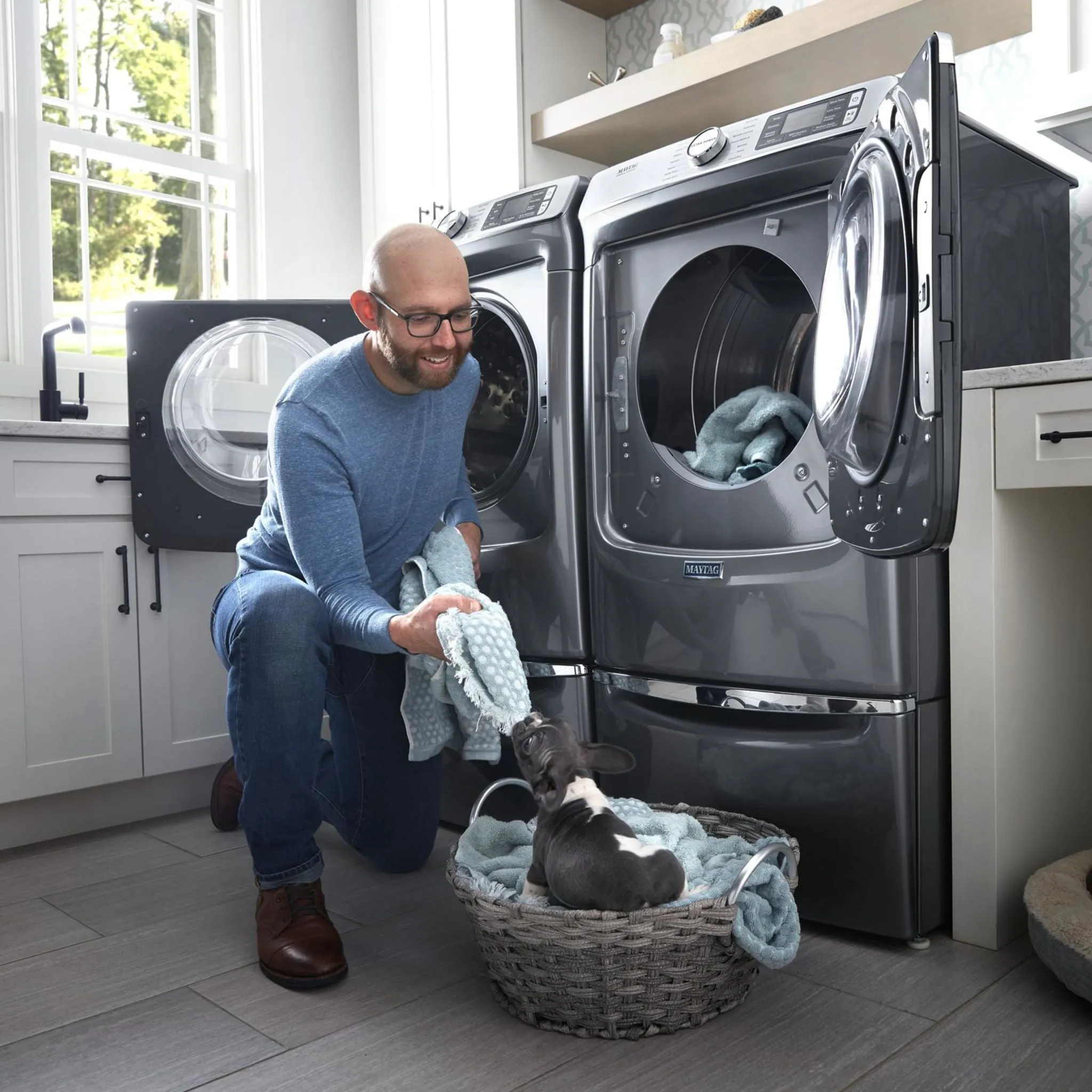 Maytag Smart Front Load Washer with Extra Power and 24-Hr Fresh Hold® option - 5.8 cu. ft. (MHW8630HC)