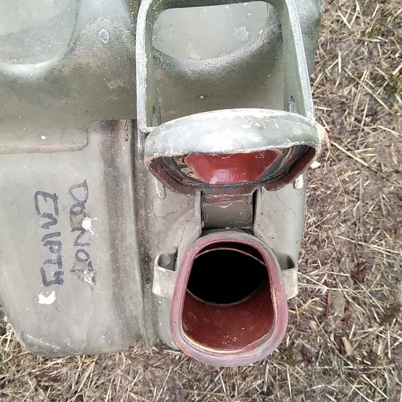 N.A.T.O-issue Metal Jerrycan. Used / Graded. Olive.